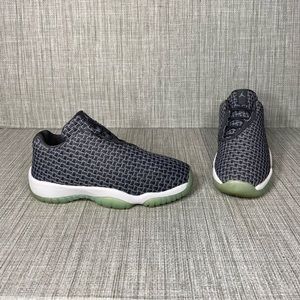 Nike Air Jordan Future Low Gray/Emerald Size 6.5